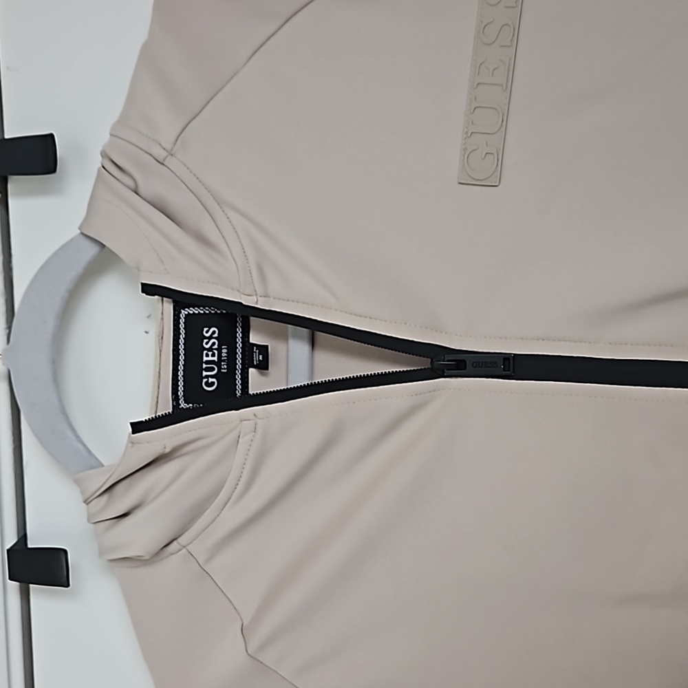 Guess Mens Jacket - Picture 2 of 4